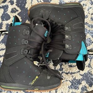 Burton Sapphire Snowboard Boots for Women Size 5 Flex 2 Therm-Ic
